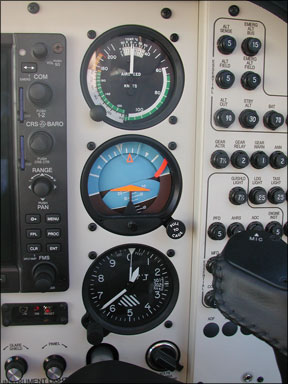 Mooney CB Panel