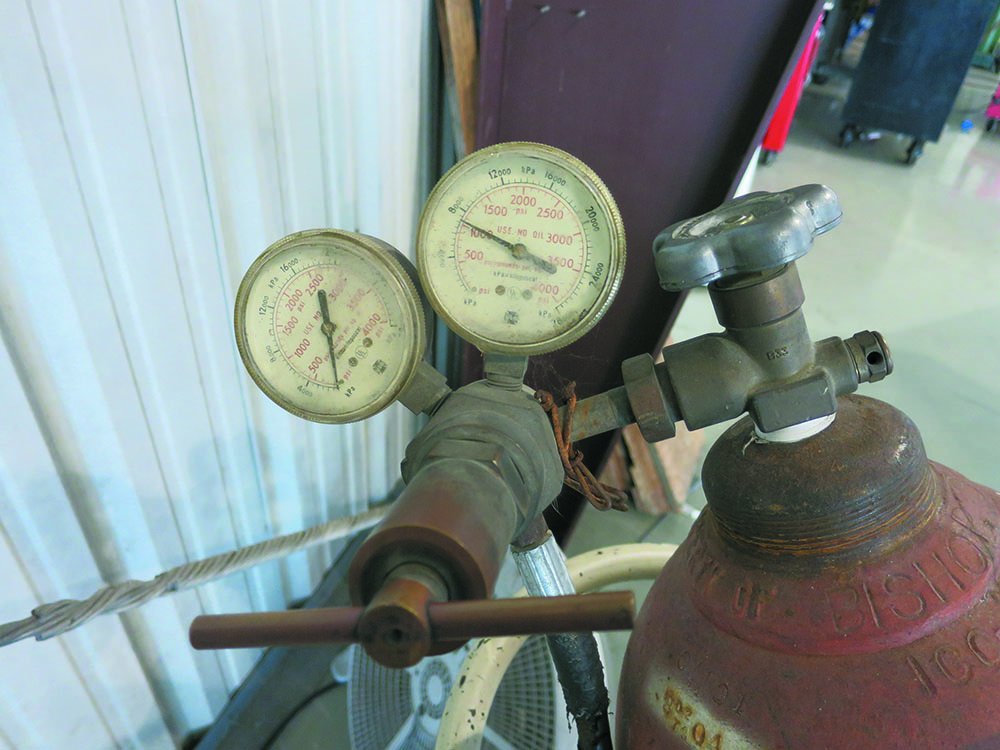 nitrogen tire gauge