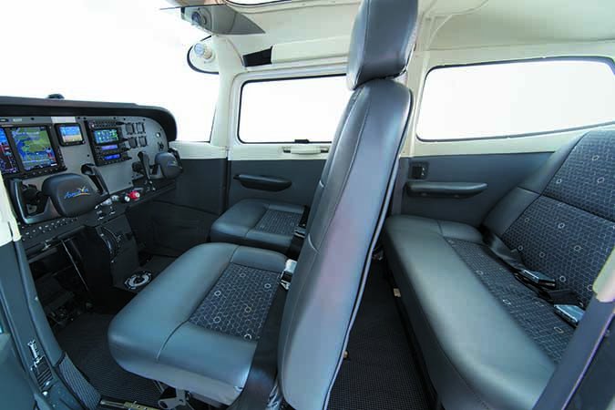 Cessna 172 Skyhawk cockpit