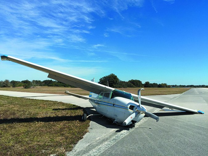 broken landing gear