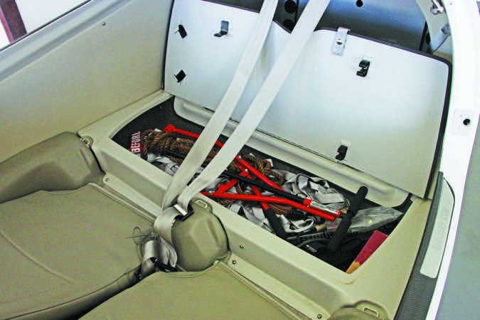 DA40 Storage