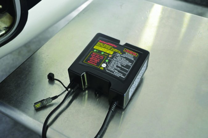 Battery plug