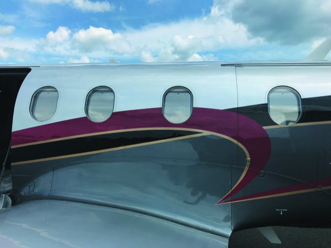 8 Jet Shades inside Cirrus