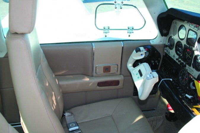 5 Baron cabin seats
