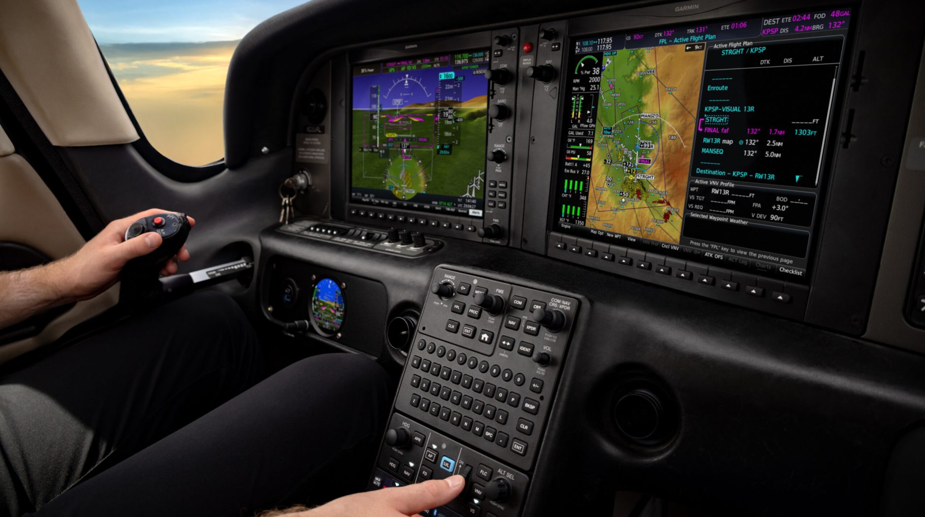 garmin avionics in the cirrus
