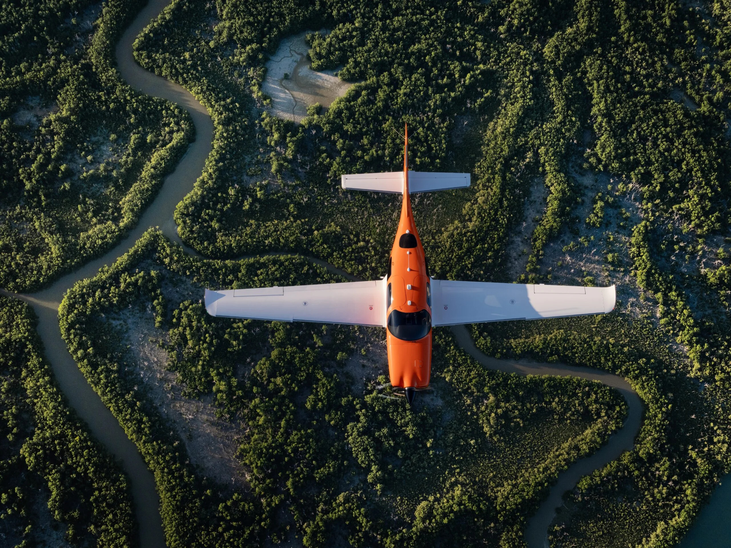 Cirrus debuted the latest version of its SR series.